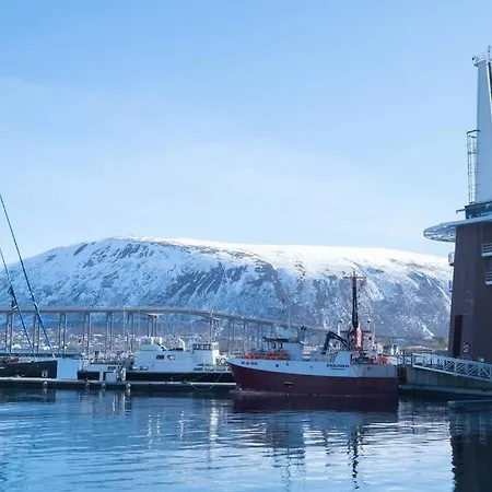 The Penthouse アパート トロムソ